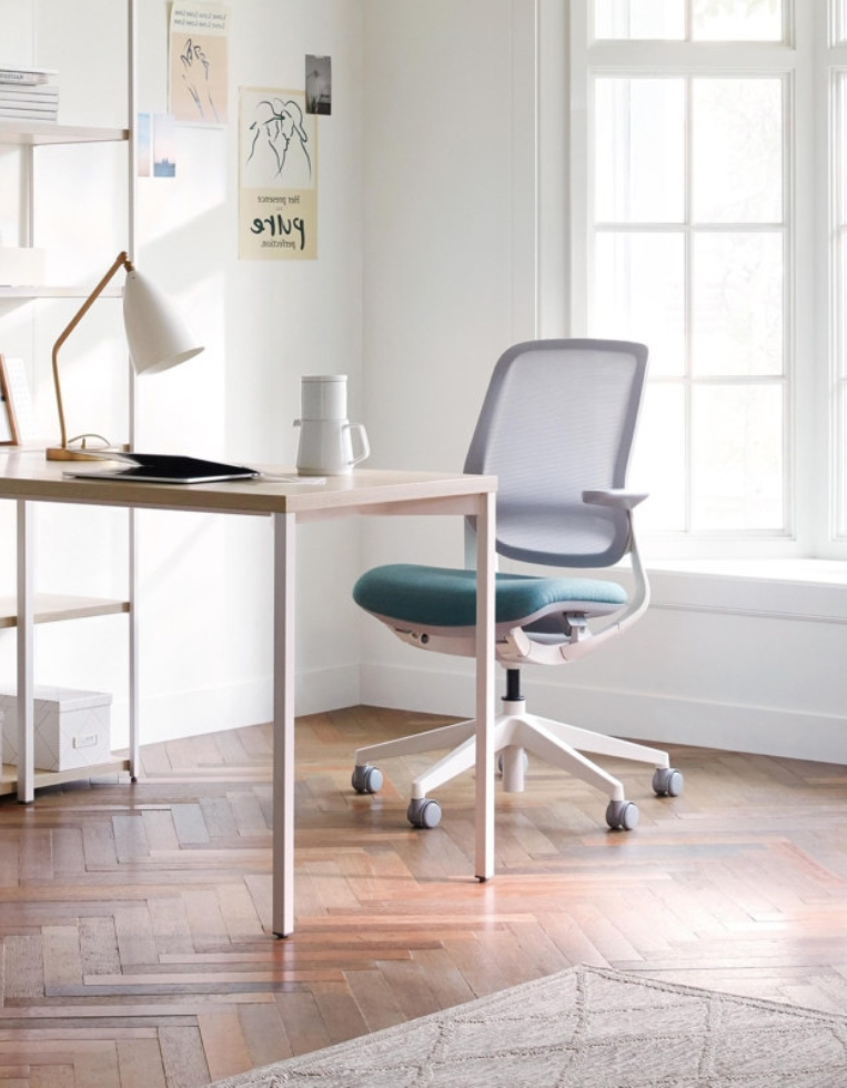 What’s the Difference Between an Ergonomic Work Chair and a Regular Office Chair?