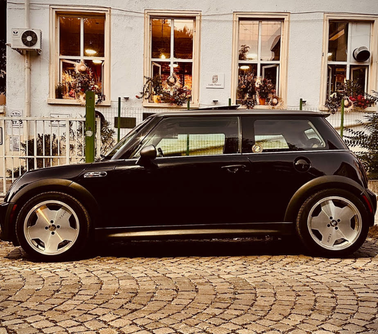 Малка кола с голяма душа