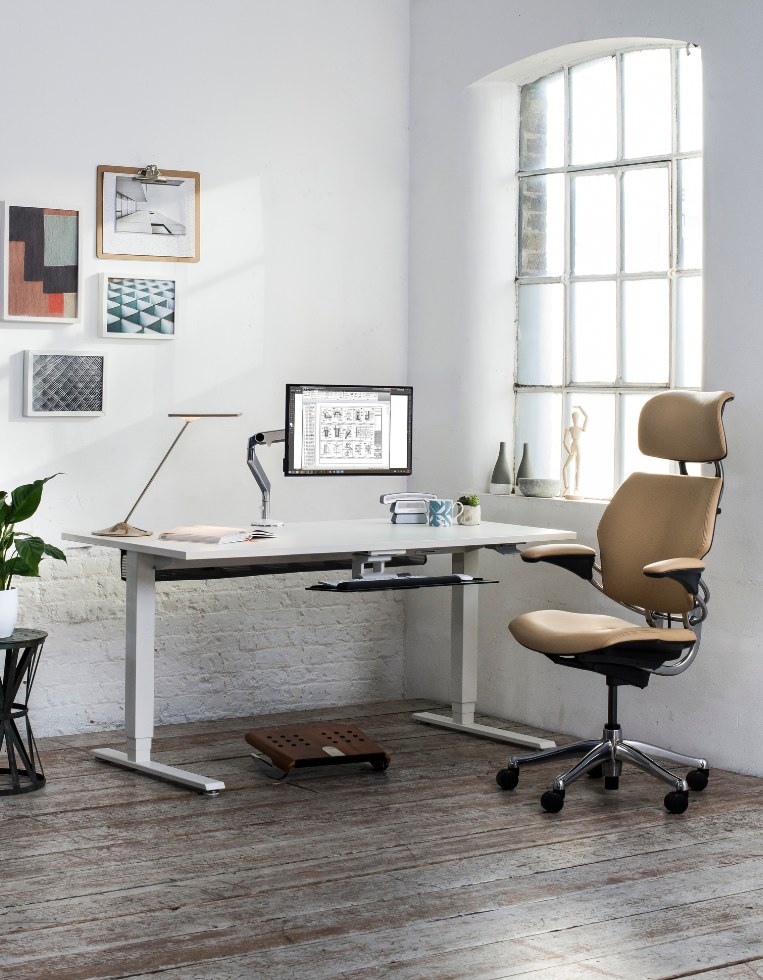 Ергономичен офис стол Humanscale Freedom с подглавник